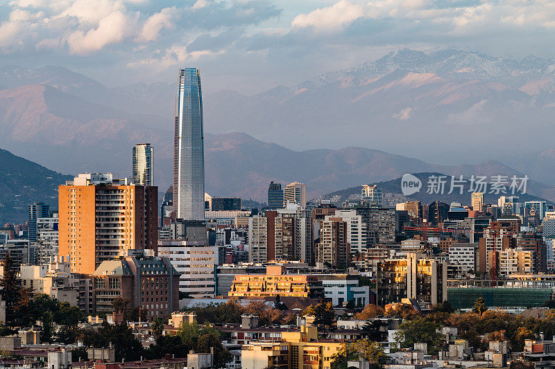 智利圣地亚哥的建筑(Sky Costanera)